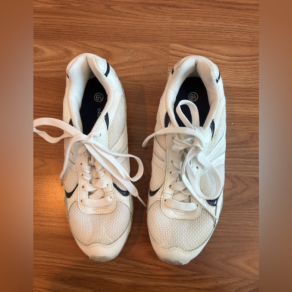 CROSS TREKKERS White and Black Athletic Sneakers